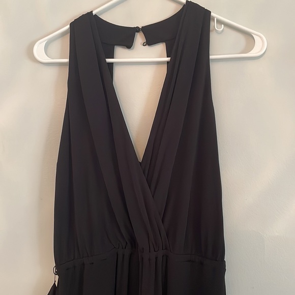 Belted jumpsuit - Picture 2 of 5